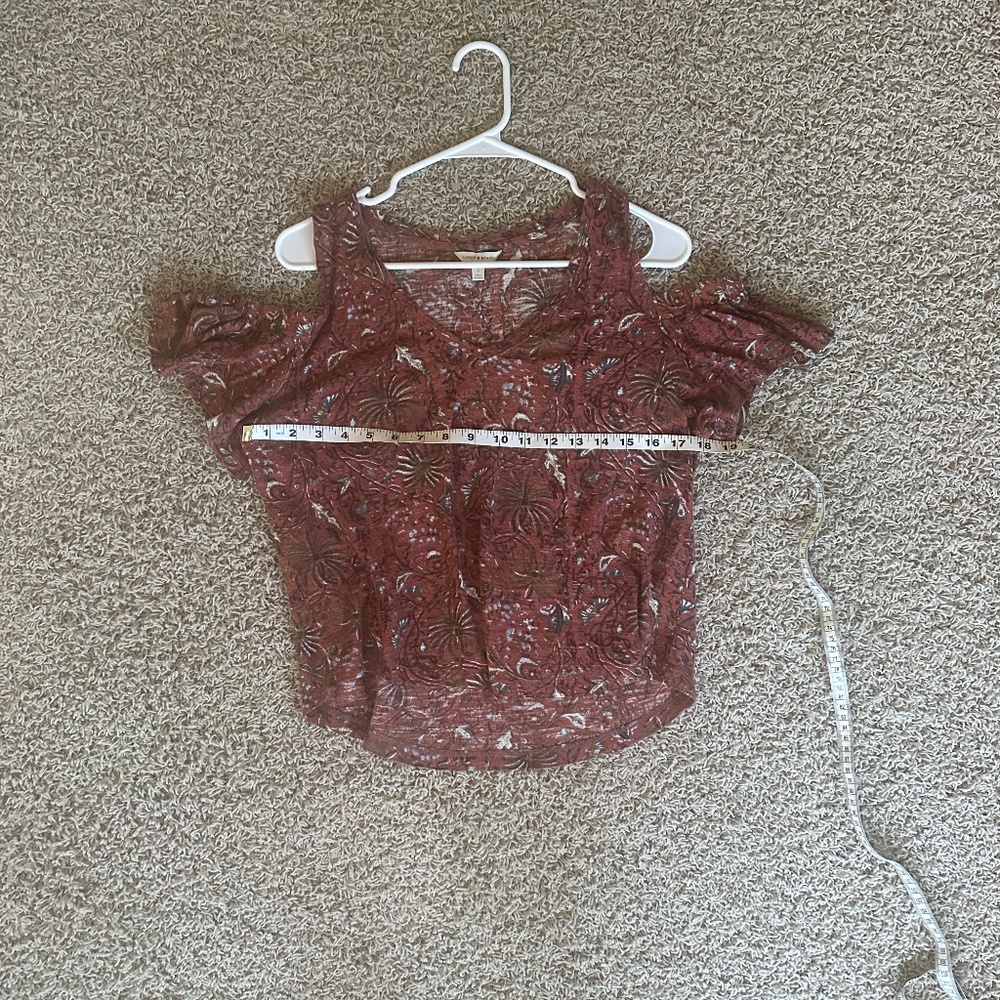 Cold shoulder top.
